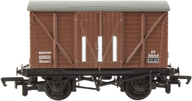 Bachmann 33-736 British Railways Standard Shock-Absorbing Van British Railways Bauxite B850005 Image