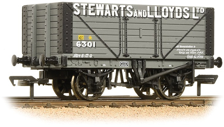 Bachmann 37-157 British Railways 8 Plank Wagon Stewarts & Lloyds Limited Grey 6301 Image