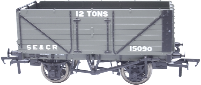 Bachmann 37-076K British Railways 7 Plank Wagon South Eastern & Chatham Railway Grey 15090 Image