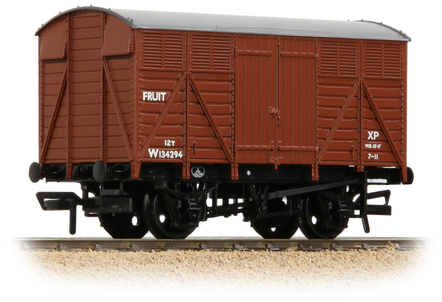 Bachmann 37-754E Great Western Railway 12T Goods Fruit A Van British Railways Bauxite W134294 Image