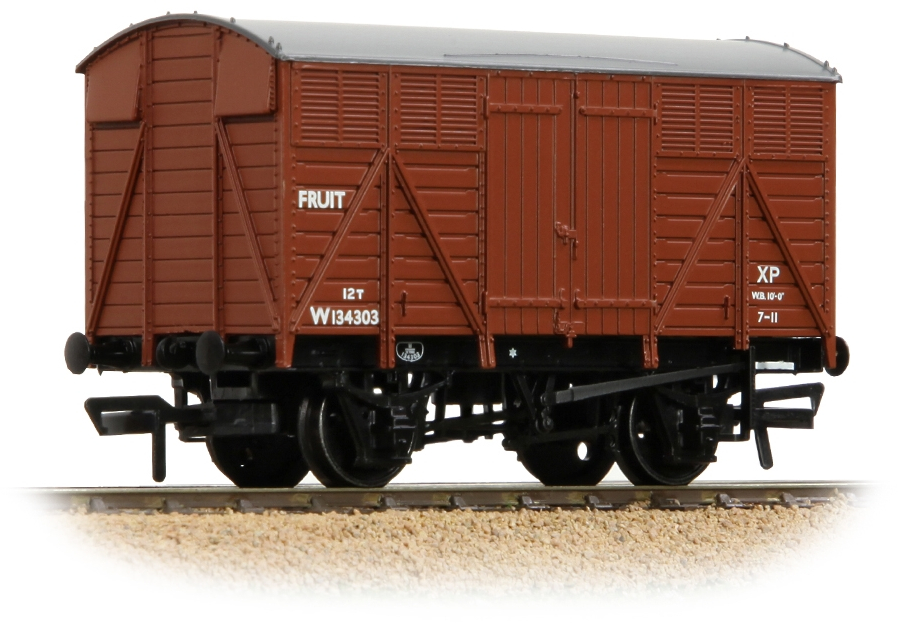 Bachmann 37-754F Great Western Railway 12T Goods Fruit A Van British Railways Bauxite W134303 Image