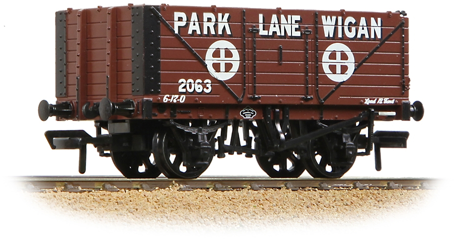 Bachmann 37-082C British Railways 7 Plank Wagon Garswood Coal & Iron Company Limited Park Lane 2063 Image